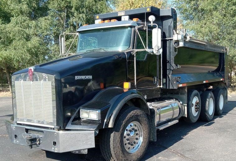 2012 Kenworth T800  dump truck