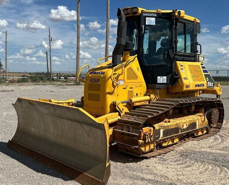 2022 Komatsu  D51EX-24 dozer
