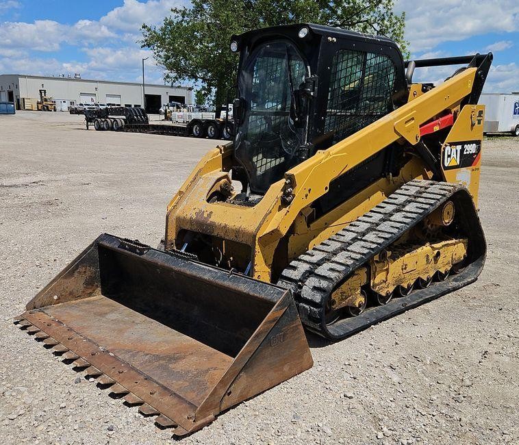 2019 Caterpillar  299D2 tracked skid steer loader